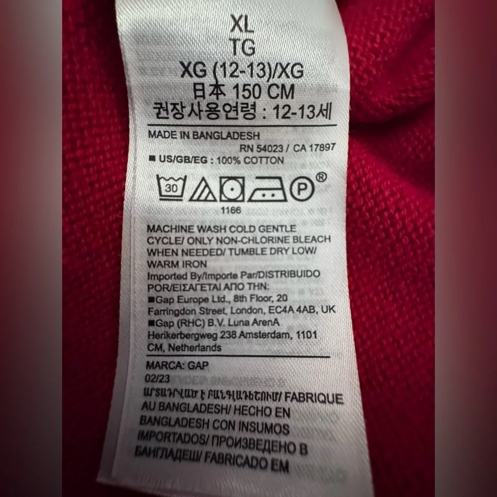 EUC Boy’s Gap V-Neck Sweater (XL)